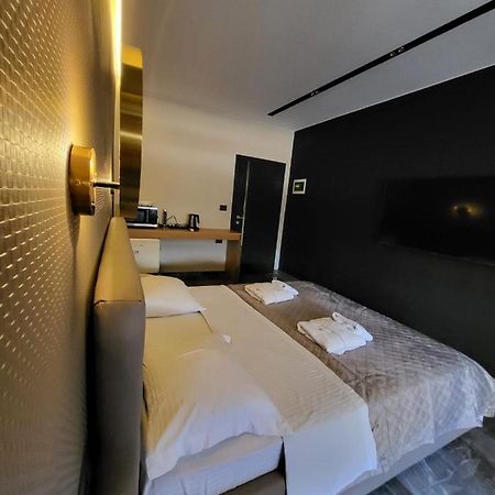 La Mirage Apartment 04 Tirana Kültér fotó