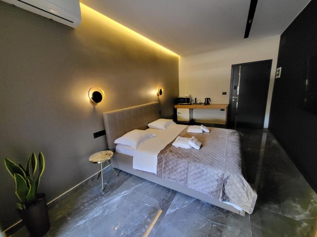 La Mirage Apartment 04 Tirana Kültér fotó
