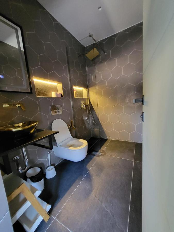 La Mirage Apartment 04 Tirana Kültér fotó